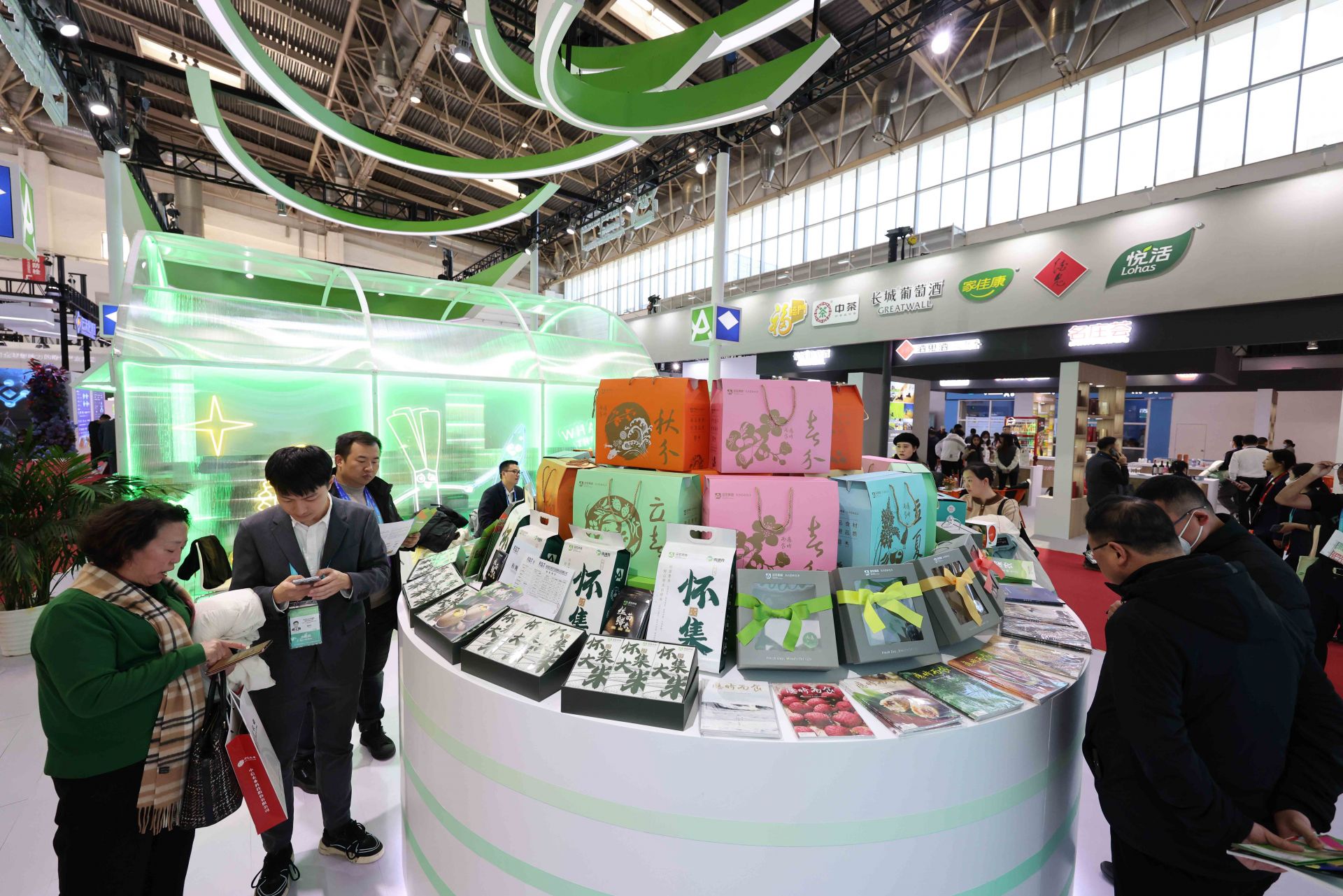 深圳企業(yè)在鏈博會大放異彩 成果豐碩，展覽服務彰顯卓越實力